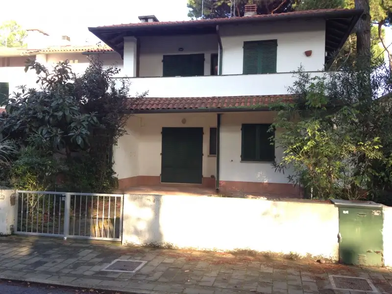 CASAMARE B.